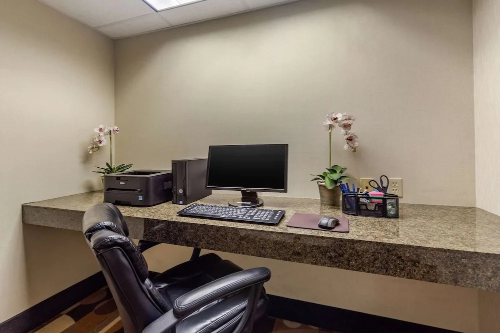 Comfort Inn & Suites