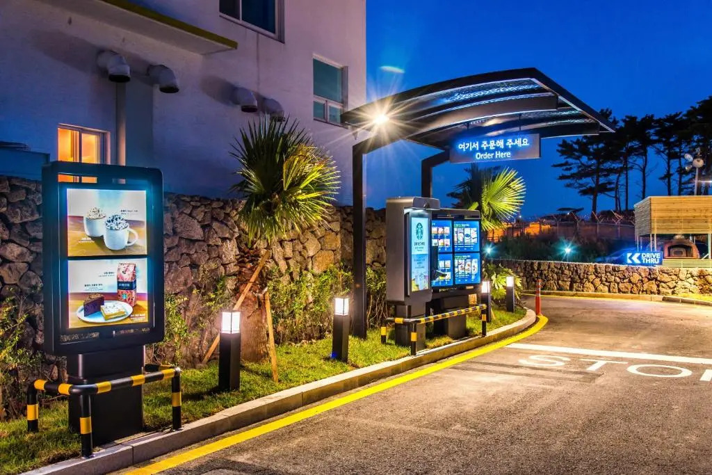 Hotel White House