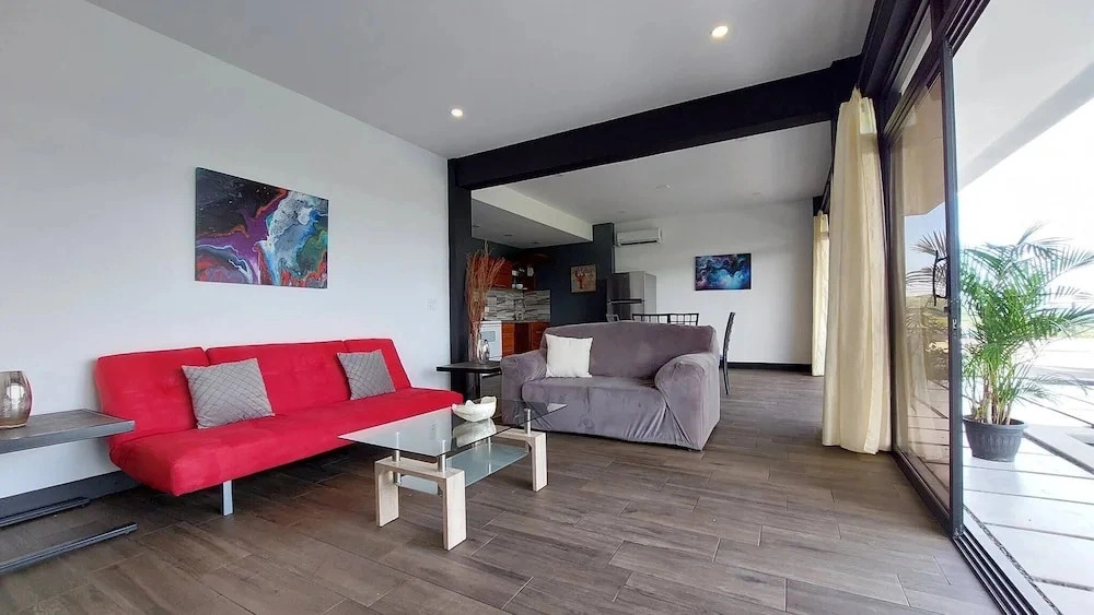 Oceanview Modern Guest House With Pool