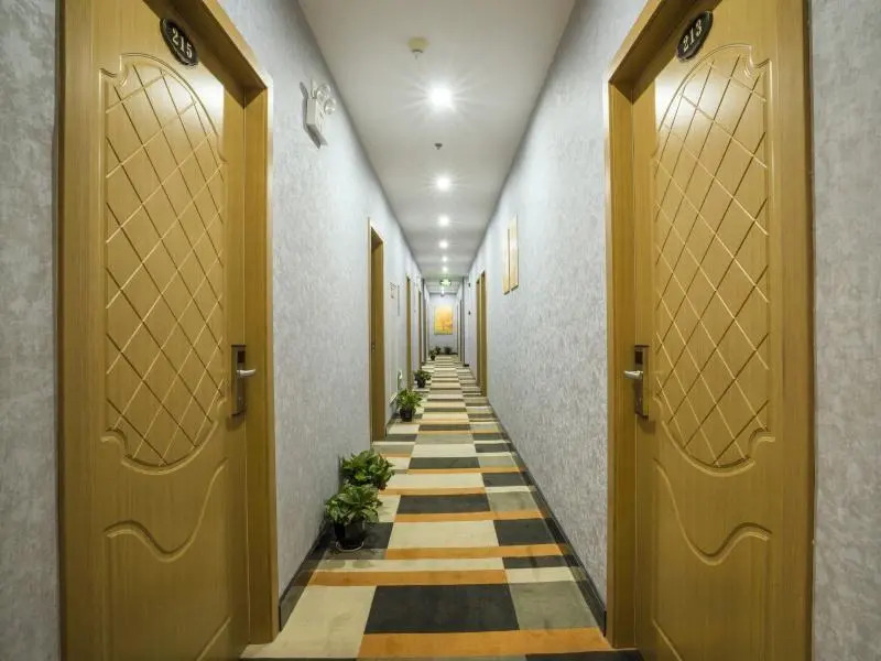 Shell Kunshan Huaqiao Town Huaji Road Hotel