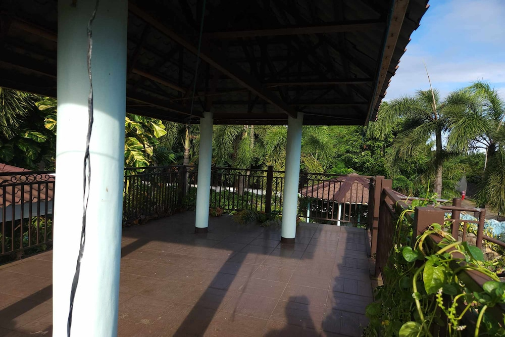 Villa Celine Laguna