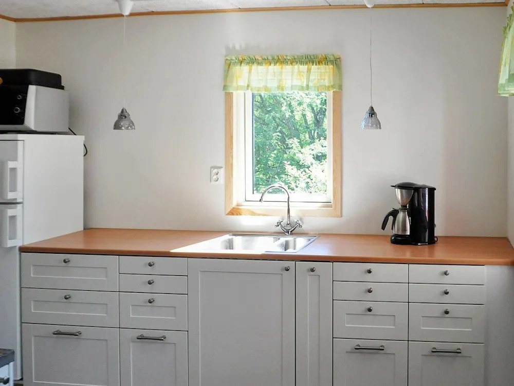 6 Person Holiday Home in Sunne