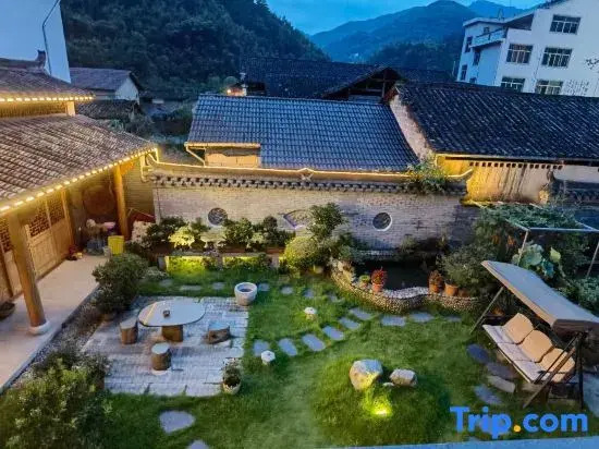 Yiyun Bieyuan Hostel