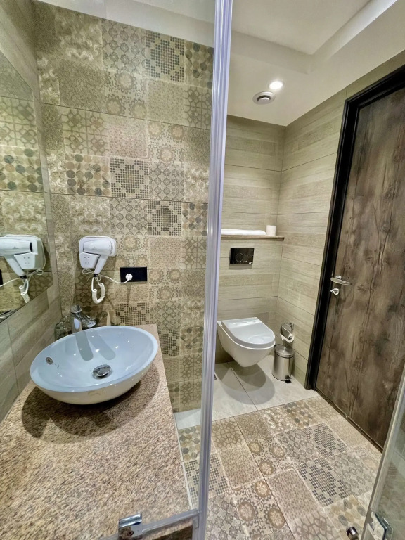Best Western Maharani Bagh New Delhi
