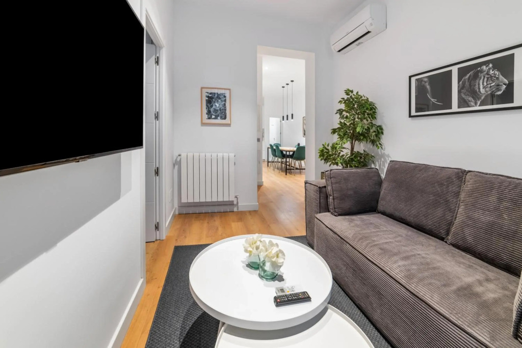 2 bedrooms 1 bathroom furnished - Centro - equipped & stylish - Minty Stay