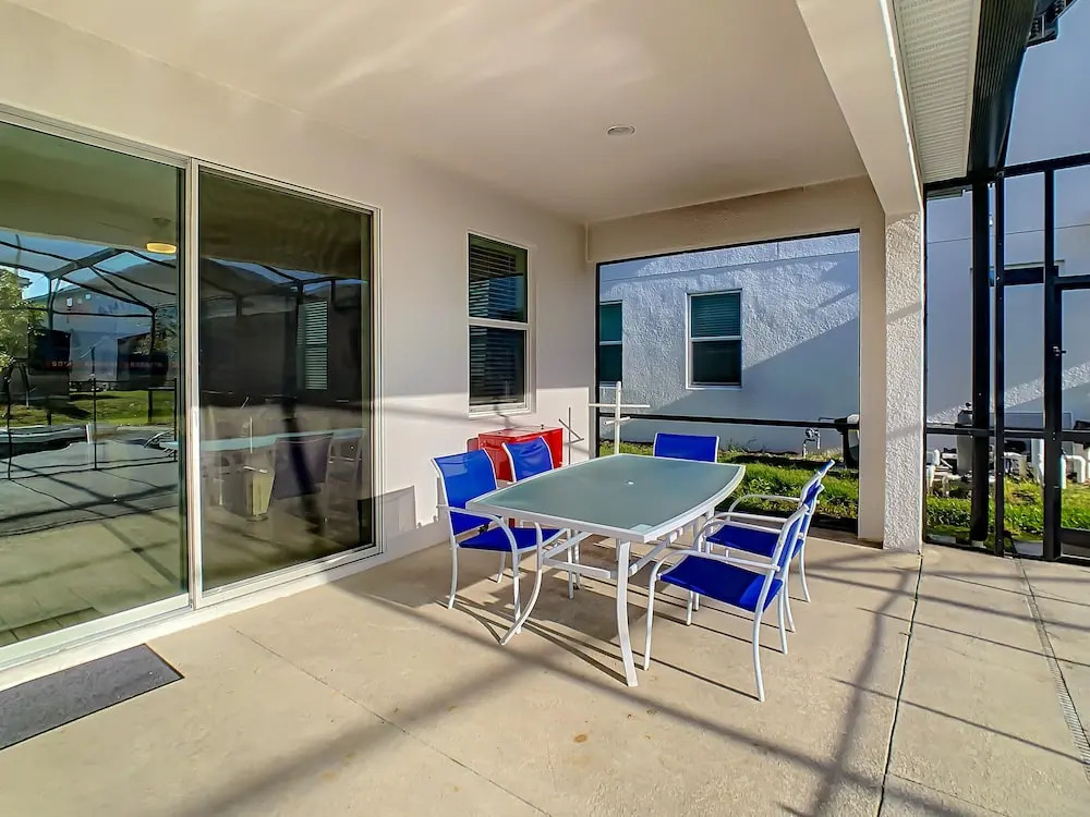 Sonoma Resort, Private Pool, and Much More!!