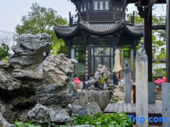 Hangzhou Qianwang Song  Culture Feast & Heritage Mansion