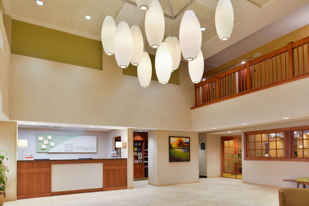 Holiday Inn Hotel & Suites Overland Park-Convention Center by IHG