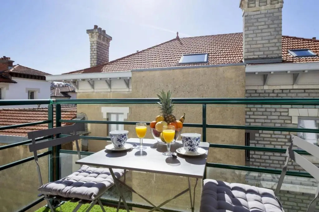 Charming 5 stars flat at the heart of Biarritz near the beach - Welkeys