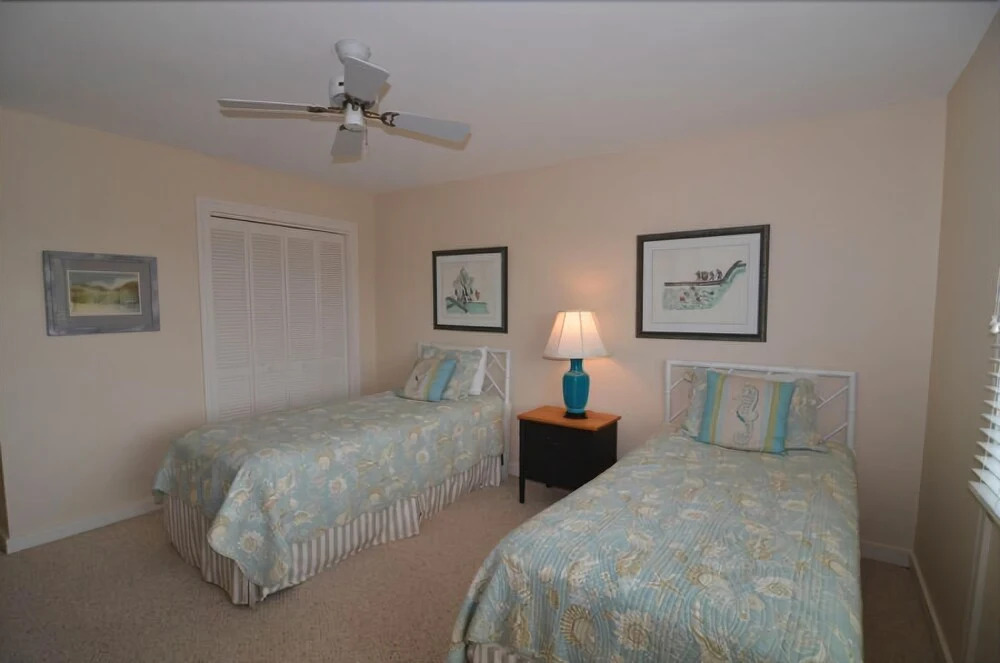 #406 Ocean Anchor - 4 Br villa by RedAwning