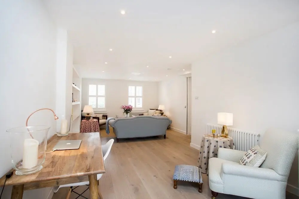 Contemporary and Bright 3 Bedroom House in a Residential Area of Clapham
