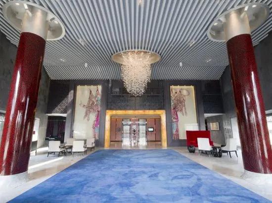 Qinhu Hotel