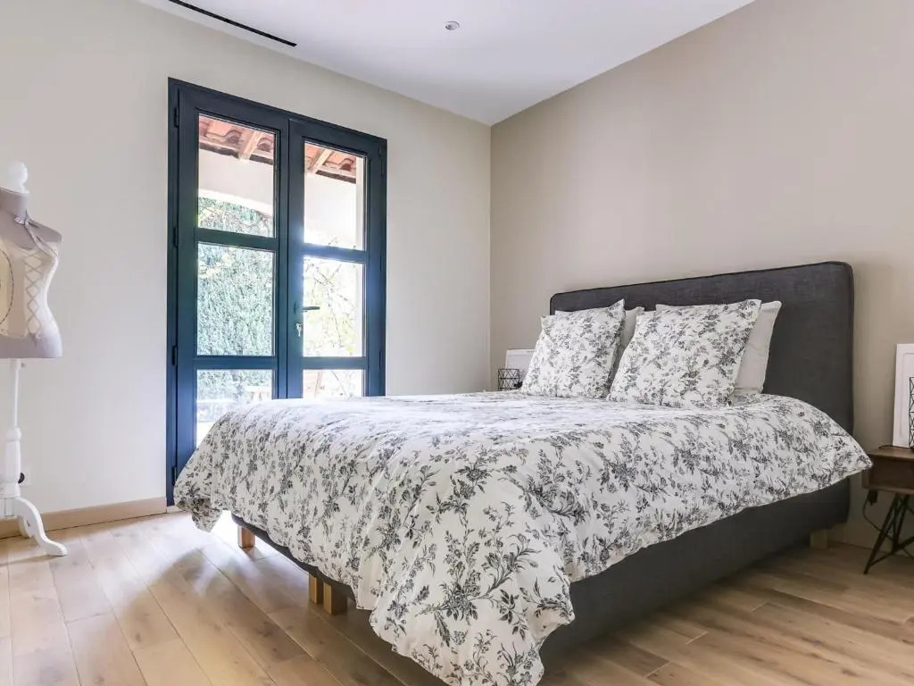 Maison Arles, 6 pièces, 8 personnes - FR-1-599-6