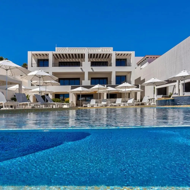 Oceanfront 3bd Penthouse Residence