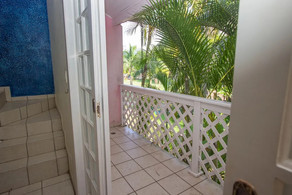 Casa ampla em Bertioga - 2 min. da praia