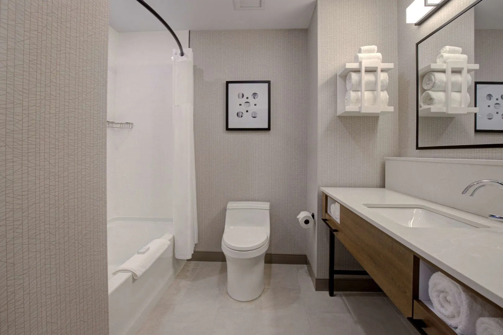Homewood Suites By Hilton Montreal Downtown