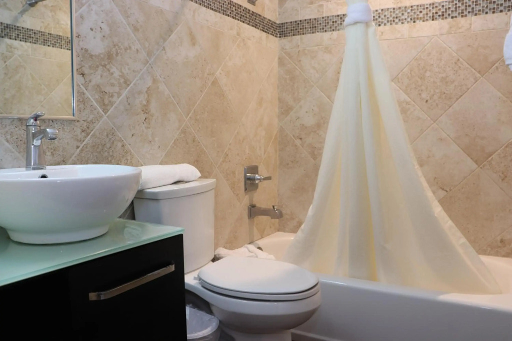 Curtis Inn & Suites