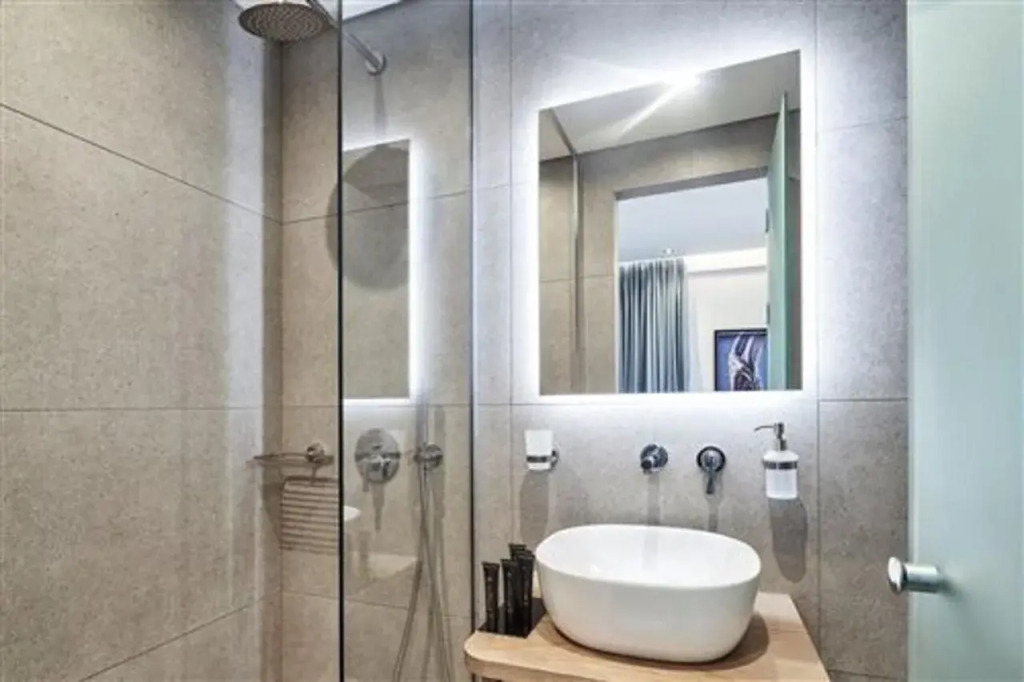 NLH KERAMEIKOS - Neighborhood Lifestyle Hotels