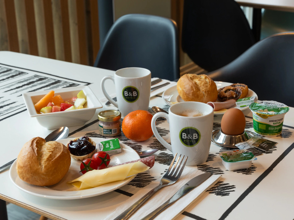 B&B HOTEL Wuppertal-City
