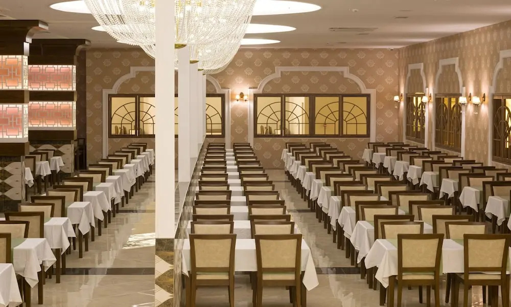 Albahir Deluxe Hotel