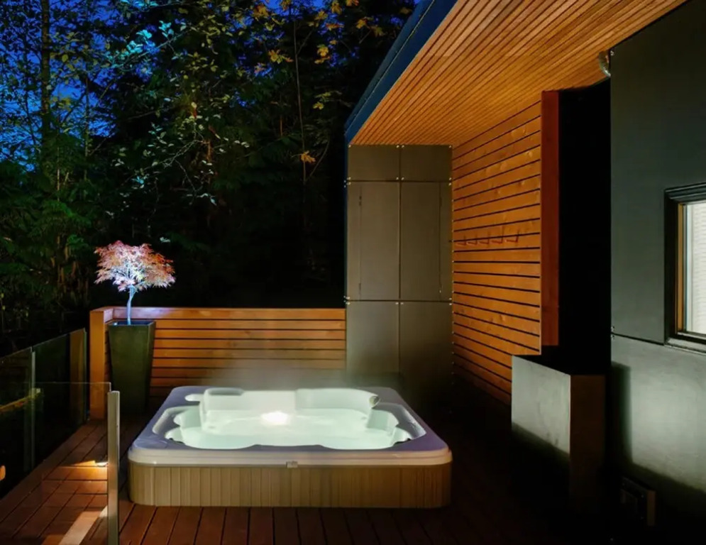Silver Lake 83 - Spectacular Dream Home Overlooking Silver Lake