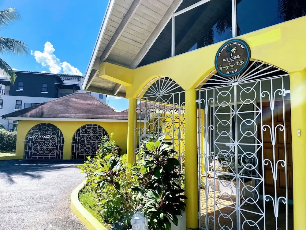 Ironshore SugarMill Villa w Private Pool villa