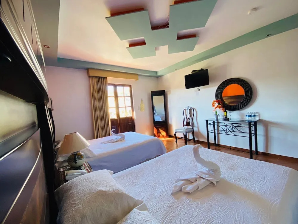 Hotel Hacienda Real
