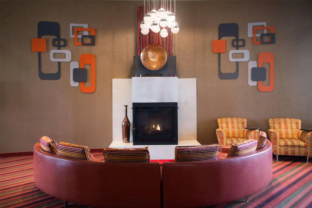 Radisson Hotel Duluth-Harborview