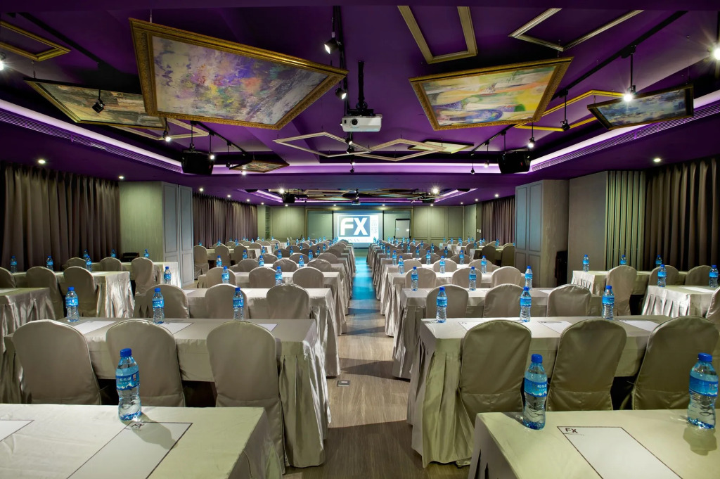FX Hotel Tainan