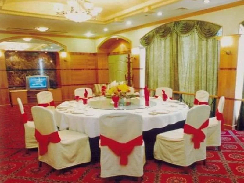 Young Sun Hotel Hebei