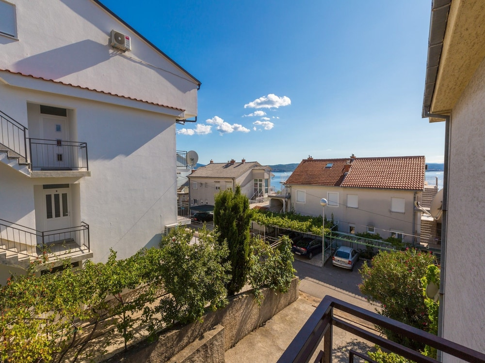 Apartment Mazor