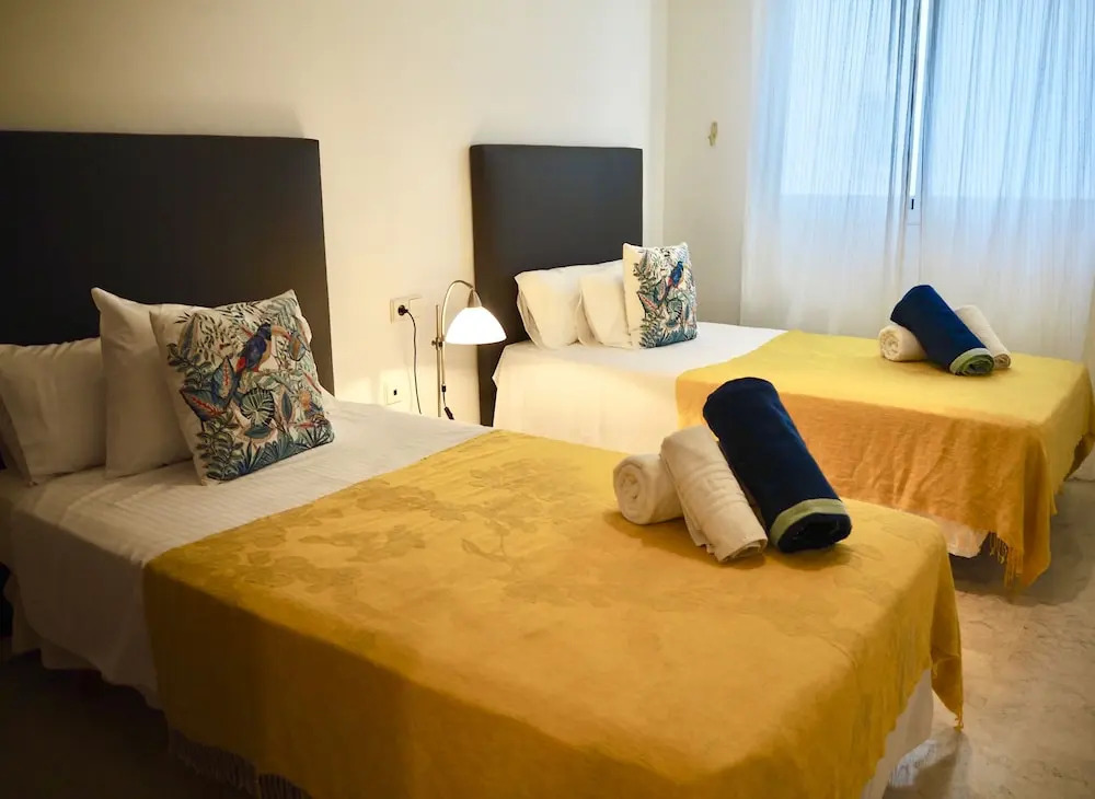 2º MTR - Marbella Temporary Rent 3 bedrooms Av del Mar