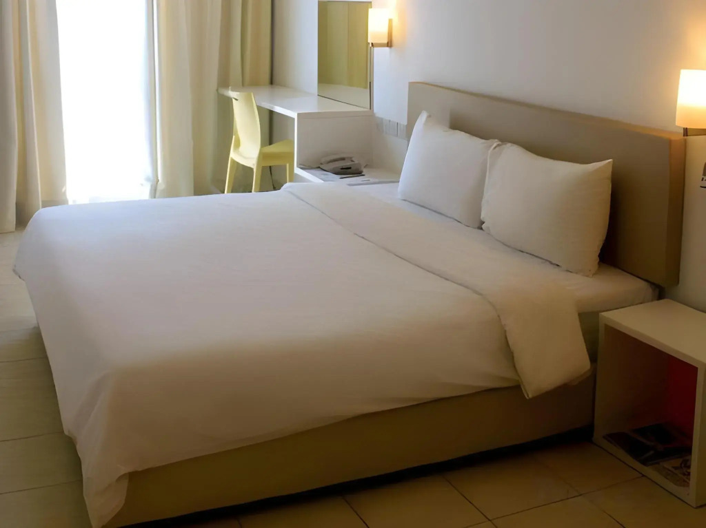YY38 Hotel