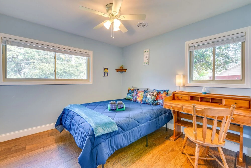Florida Escape w/ Patio & Fire Pit, Near Beaches!