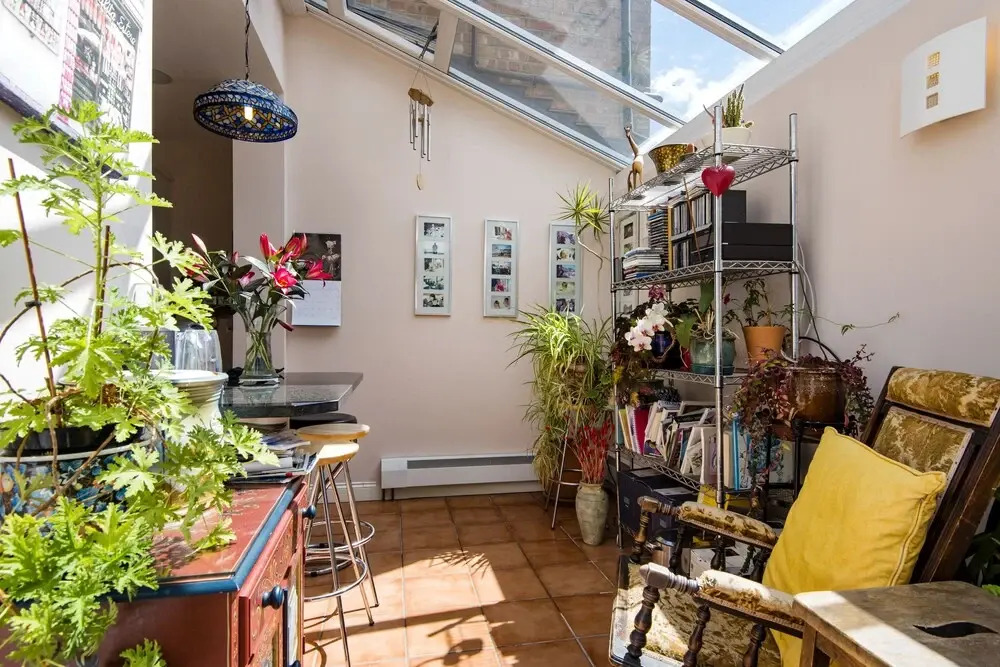 Vintage Twickenham Home By The River Thames