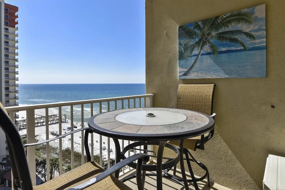 Shores Of Panama 1206 - Amazing Studio. Free Fun! Sleeps 3. Romantic 1 Bedroom Condo by RedAwning