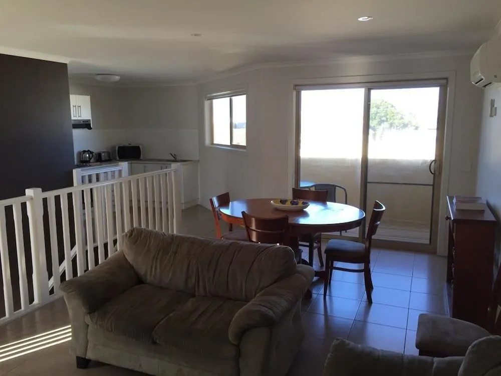 Inverloch Cabins & Apartments