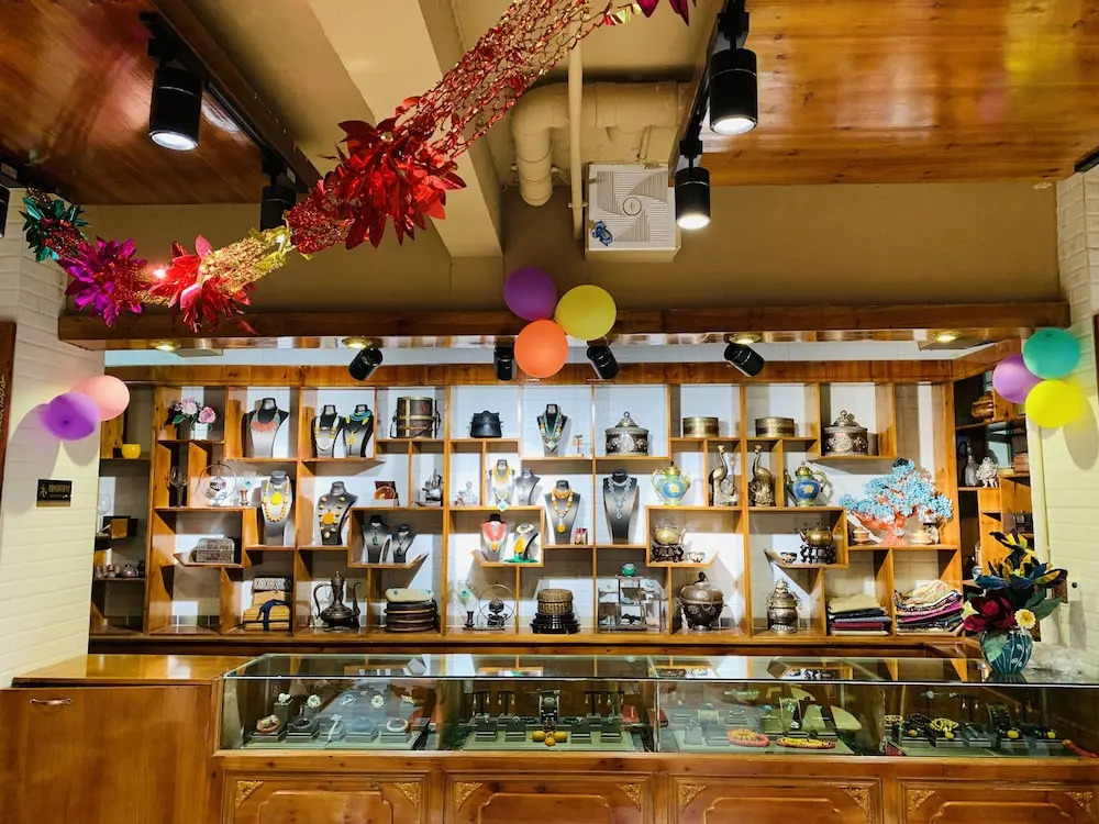 Lubhum Tsang Boutique Hotel