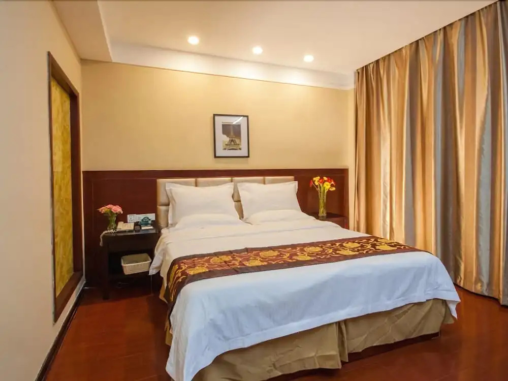 GreenTree Inn PuDong Minlei Rd Station Chuansha Road Hotel