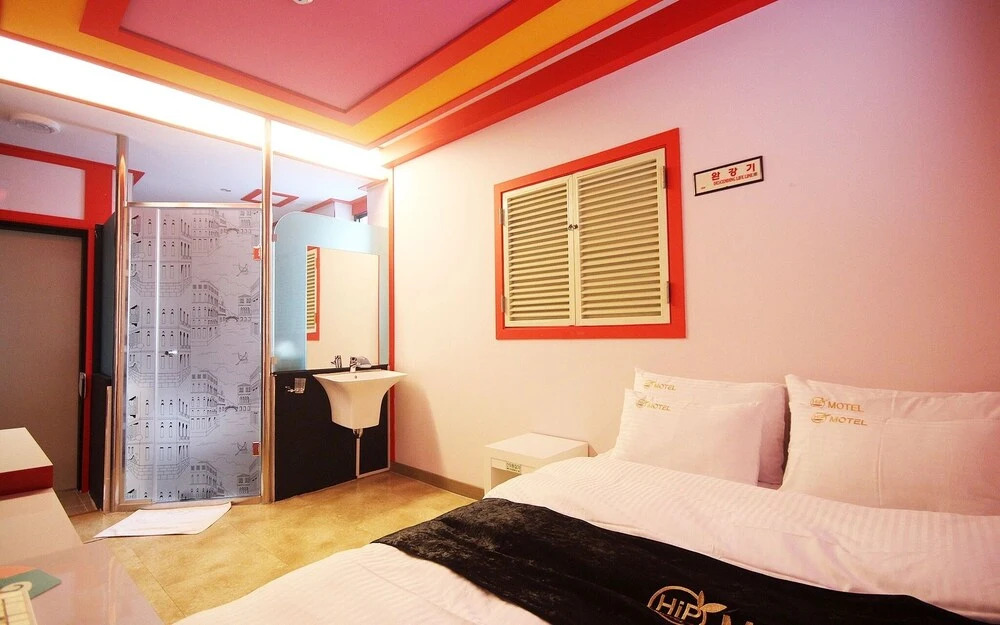 Western Wonpyeongdong Hip
