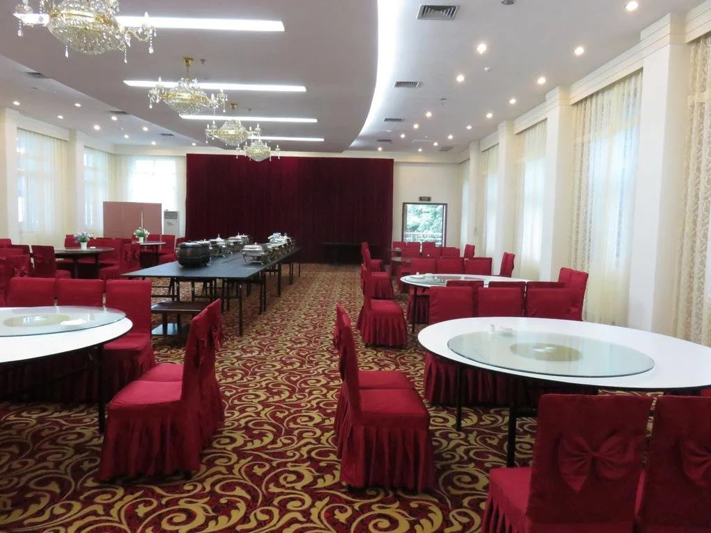 Yingshanhong Hotel