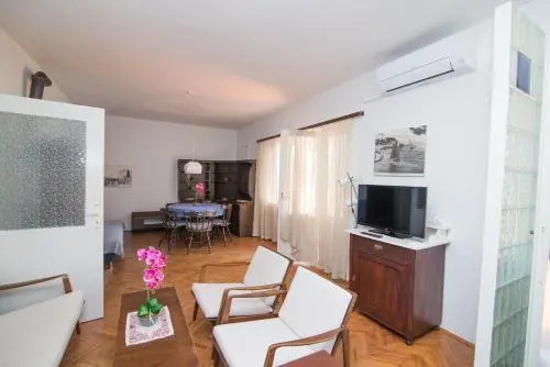 Villa Garina 1