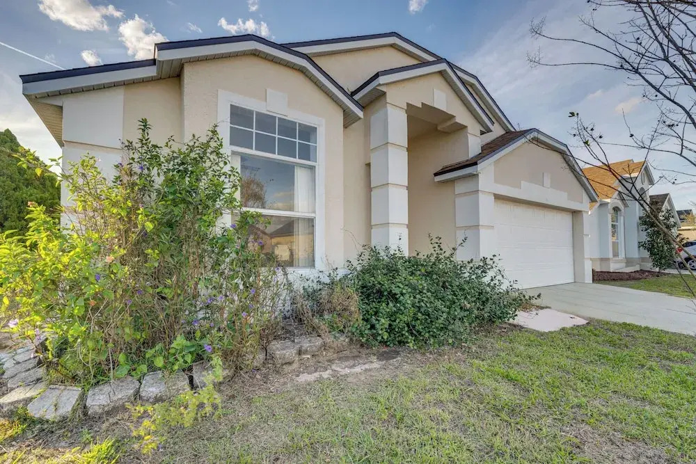 Family Home in Davenport w/ Pool ~ 8 Mi to Disney
