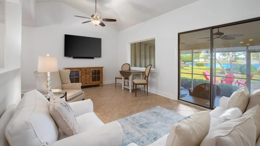 Bayou Village 648