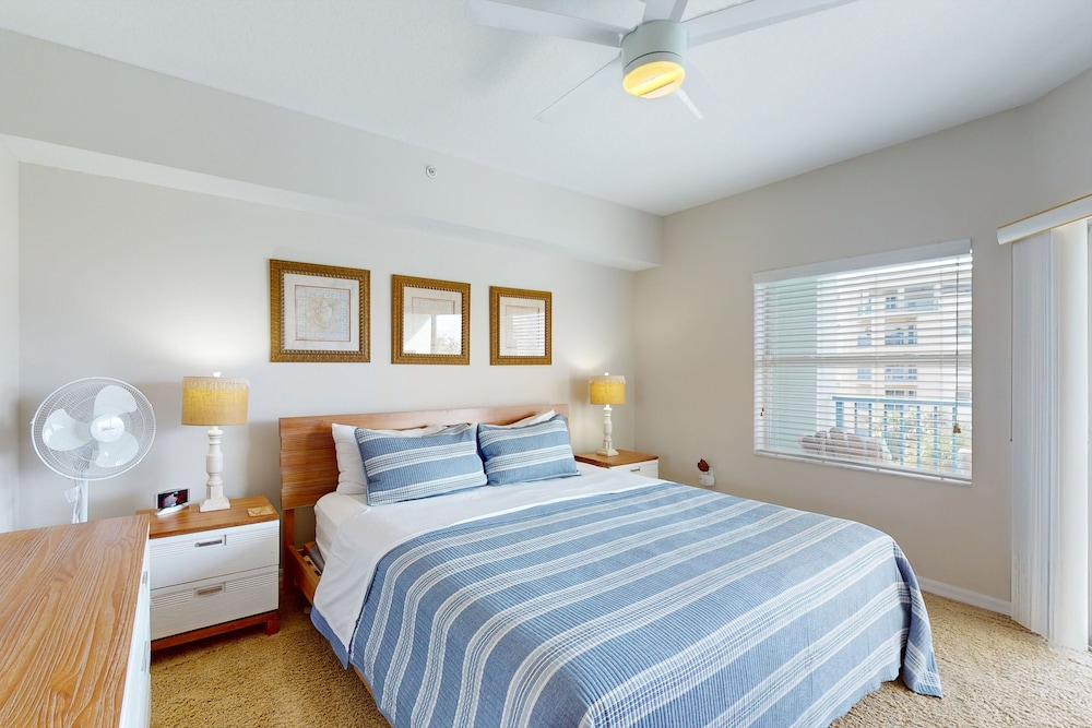 Oceanwalk 1-405