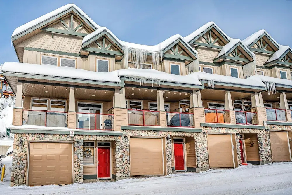 Treetop Getaway Ski In And Out Sleeps 10