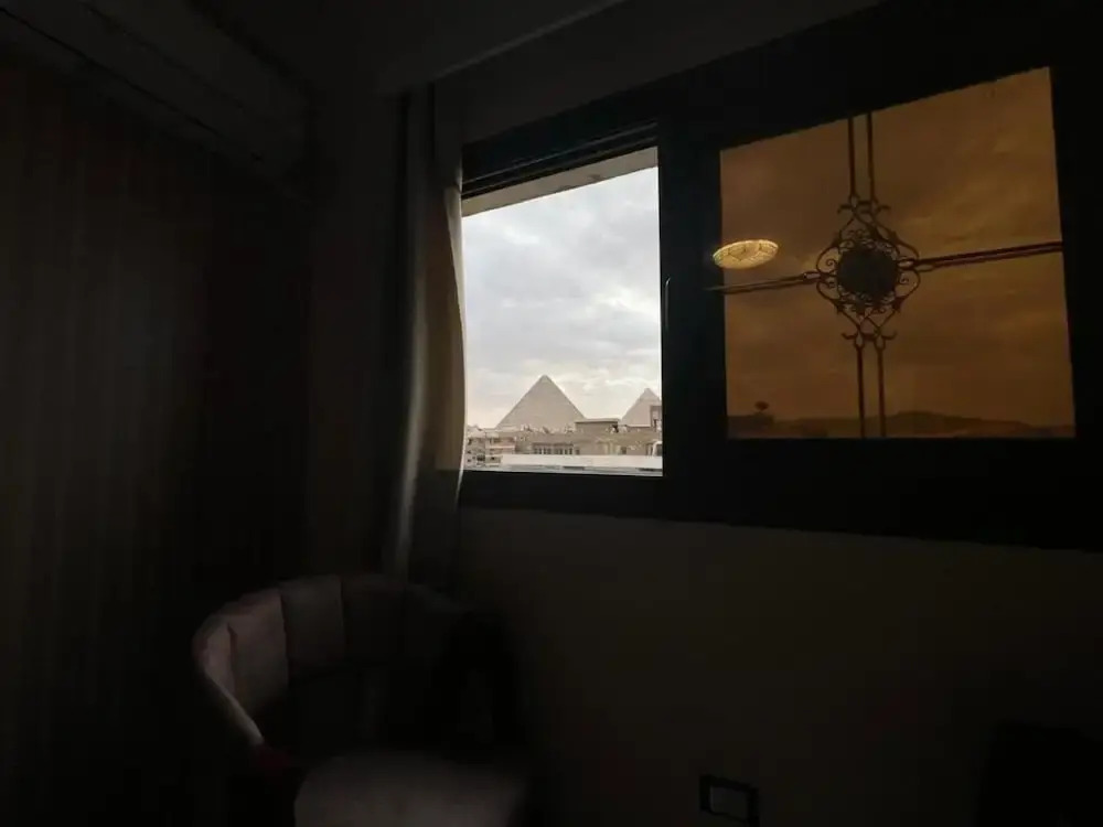 Pyramids View Inn