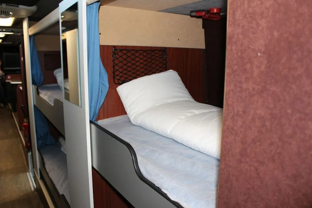Les Cars Hotels