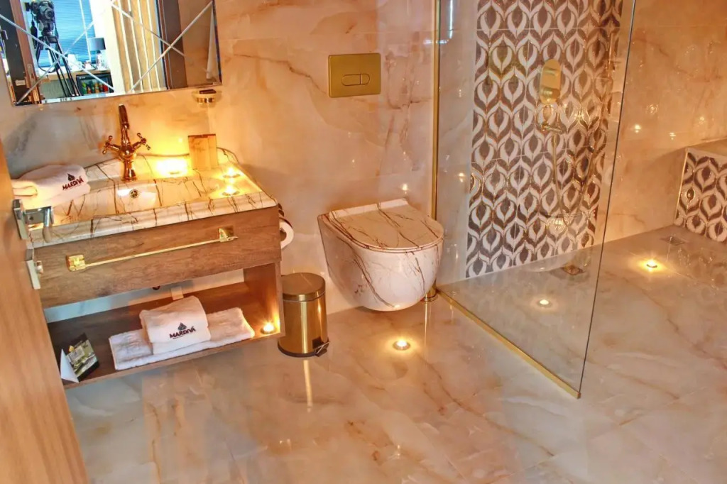 Mardiva Hotel