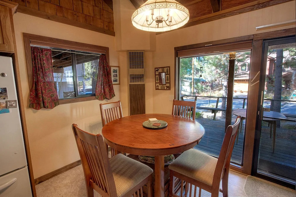 Sky Chalet by Lake Tahoe Accommodations
